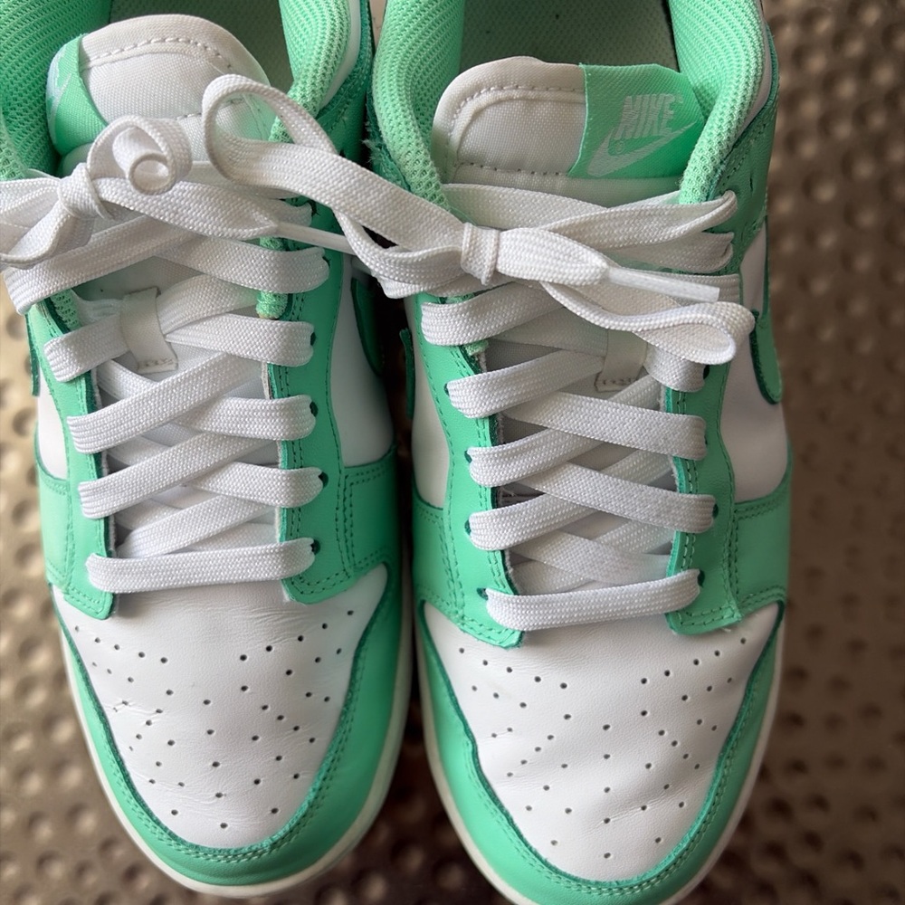 Nike Low-Top Sneakers in White & Mint - Picture 3 of 4